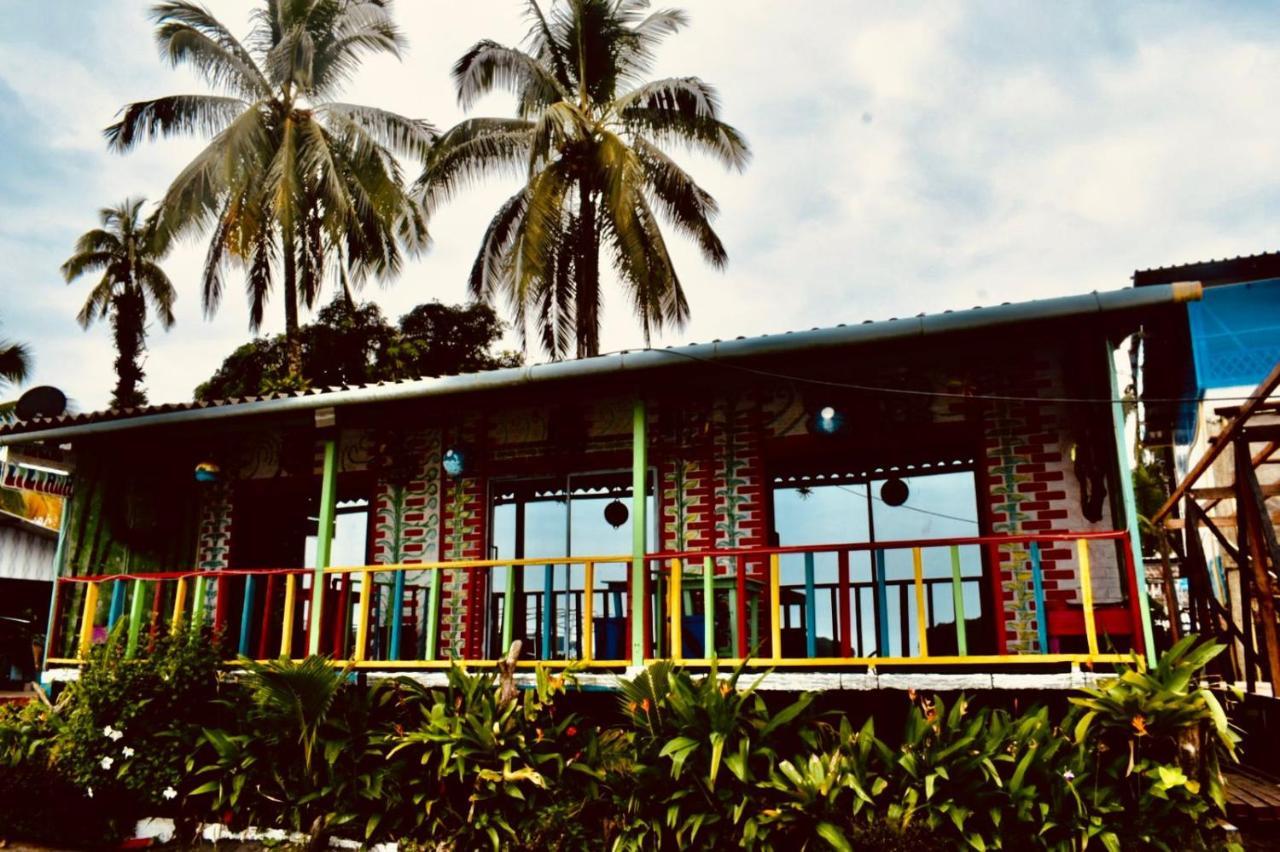 Hostal Liliana Buenaventura Buitenkant foto