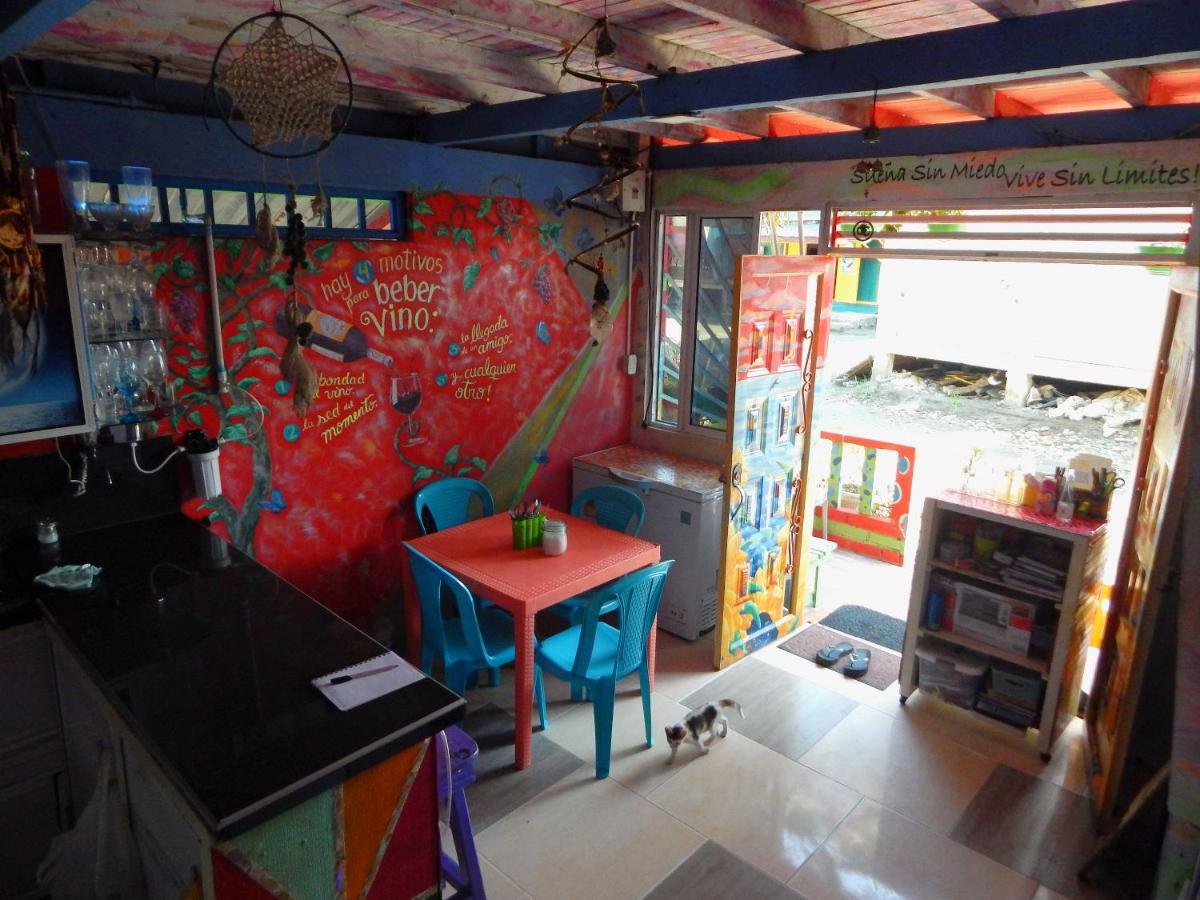 Hostal Liliana Buenaventura Buitenkant foto